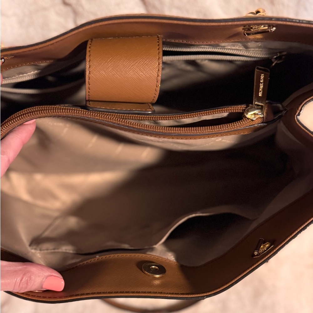 Michael Kors Susannah Leather Tote in Luggage with Gold Accents - Picture 6 of 12